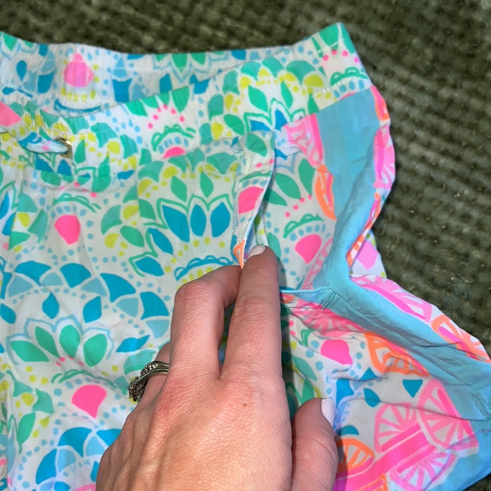 Lilly Pulitzer - Picture 3 of 4